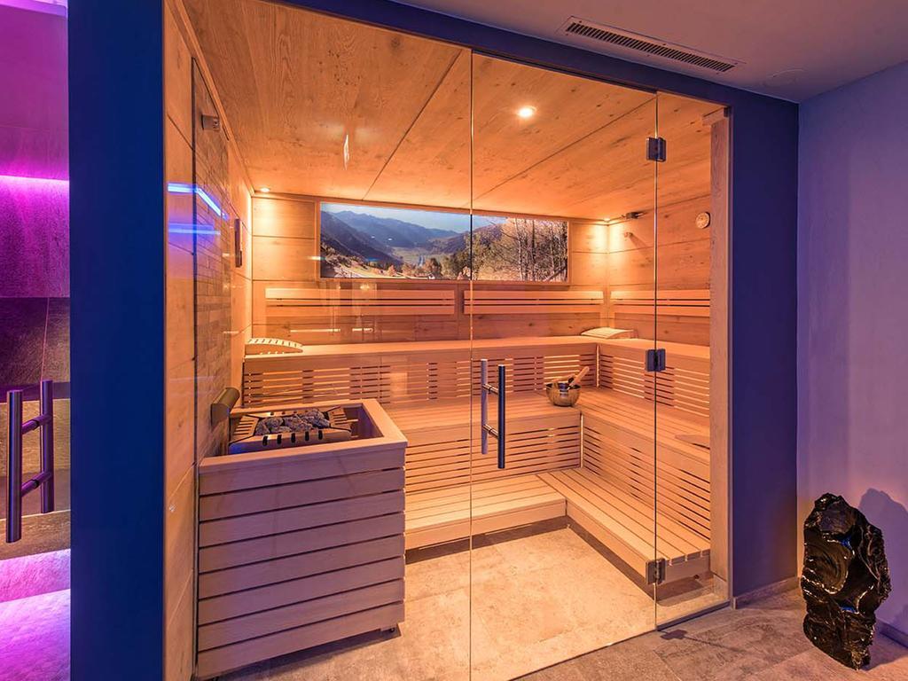 Hotel Universo Зерфаус Екстер'єр фото