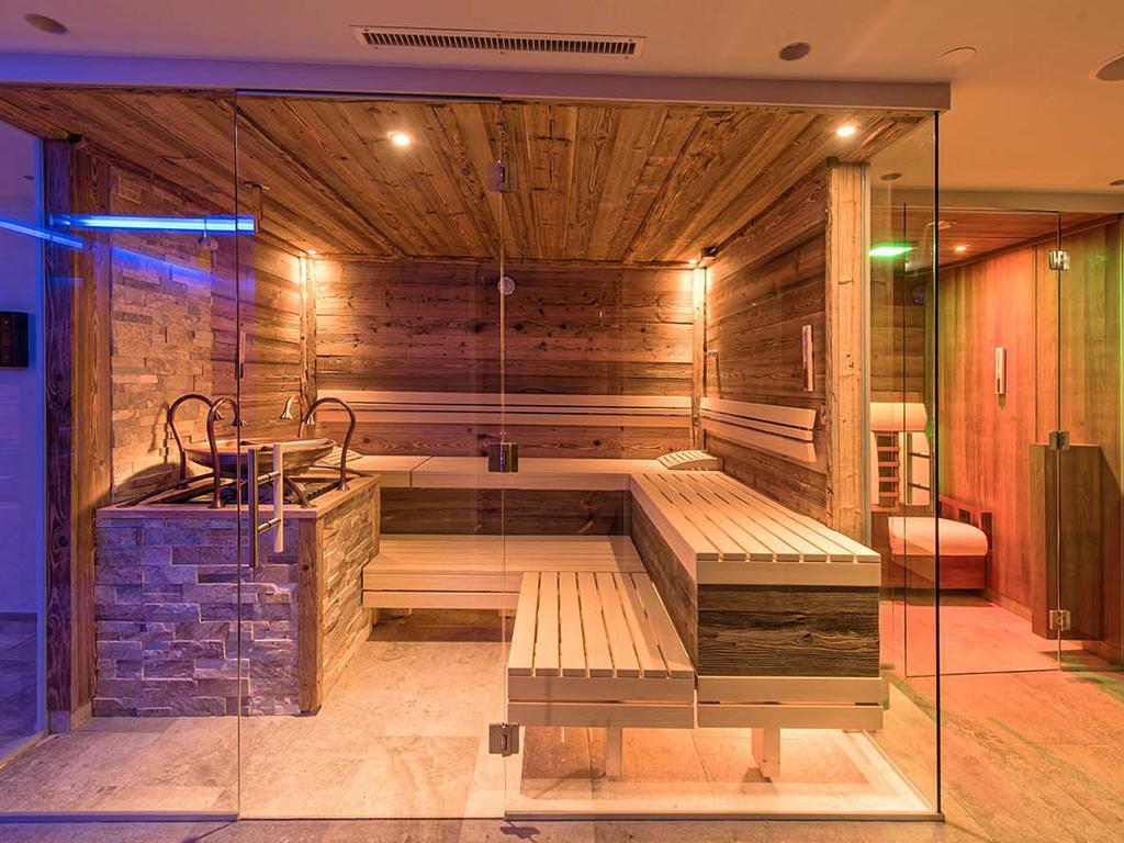 Hotel Universo Зерфаус Екстер'єр фото