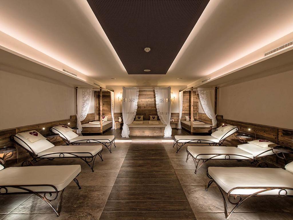 Hotel Universo Зерфаус Екстер'єр фото